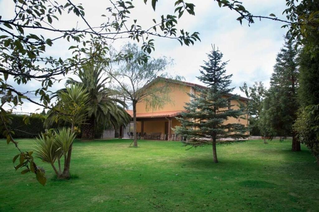 Villa Paula Avilés Exteriör bild