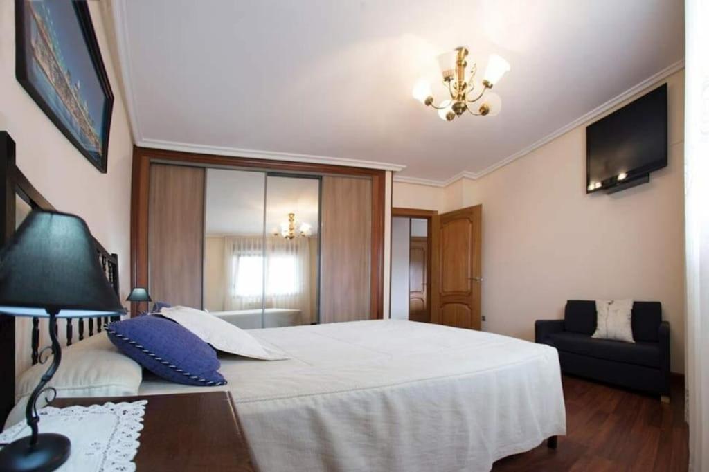 Villa Paula Avilés Exteriör bild