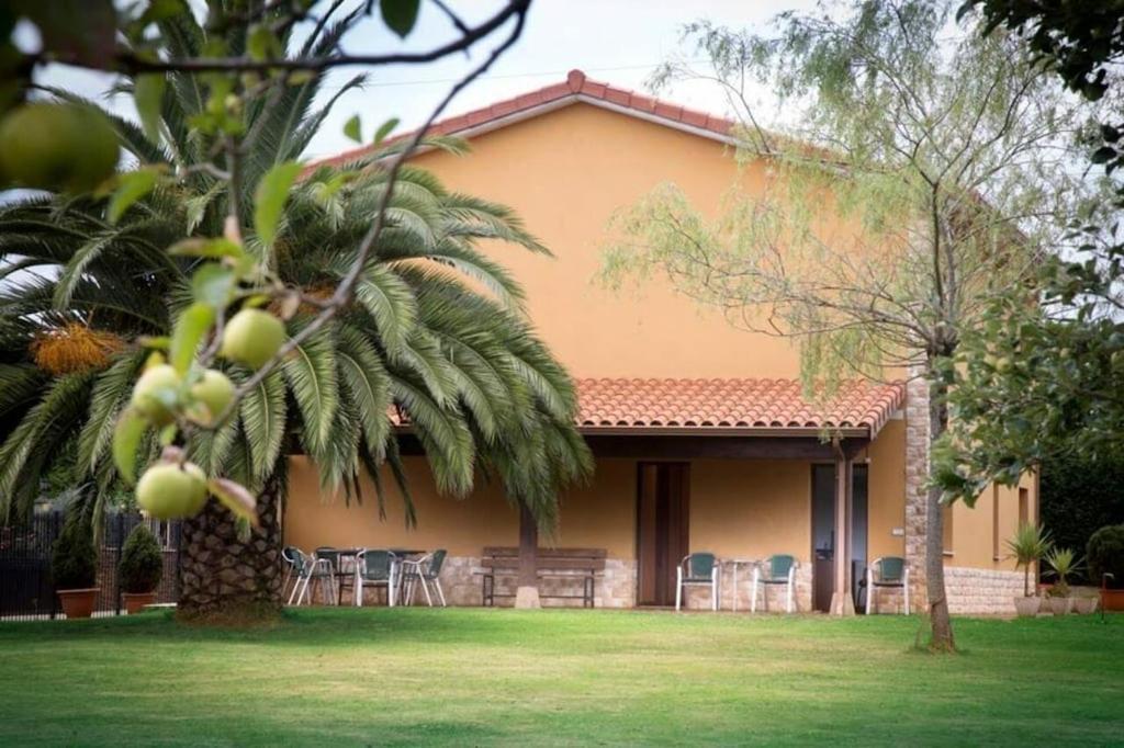 Villa Paula Avilés Exteriör bild